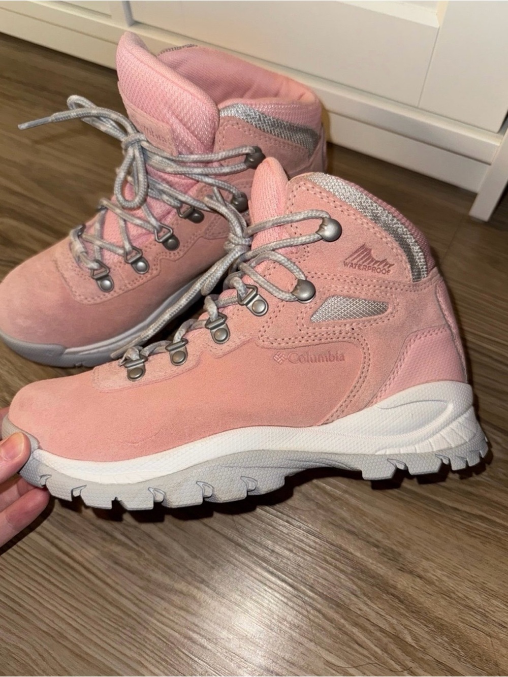 New Columbia Pink Waterproof Hiking Boots with Silver Accents